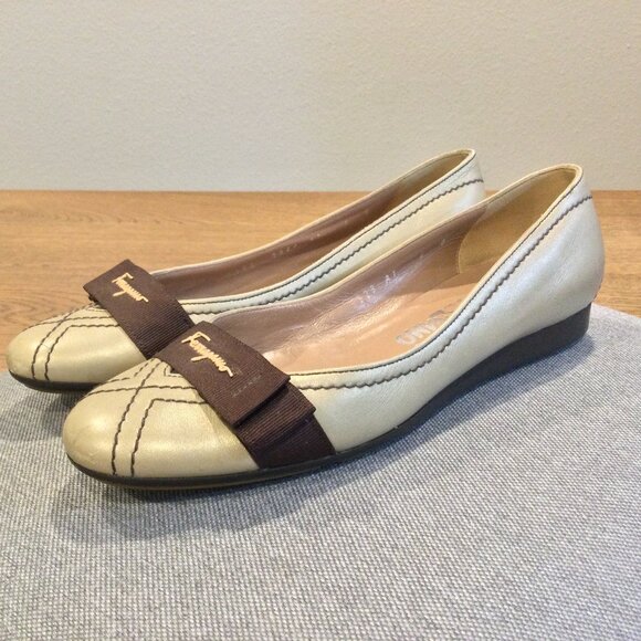Salvatore Ferragamo Buyme Metallic Taupe Flat Women’s Shoes 6 - Picture 4 of 9